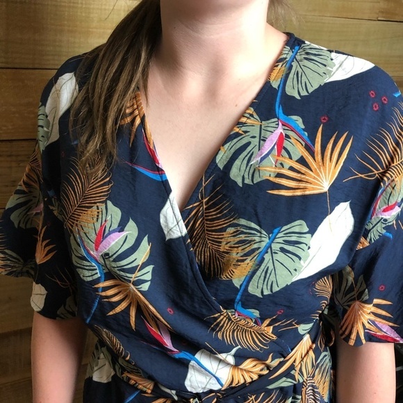 Entro, tropical pattern dress, EUC - Picture 10 of 12